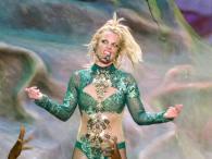 Britney Spears i jej sceniczne kreacje